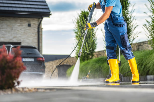 Best Commercial Building Pressure Washing  in Charleroi, PA